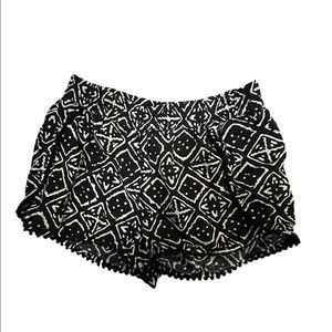 Madewell XS Pom shorts